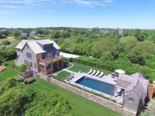 rental property in 51 Crooked Lane