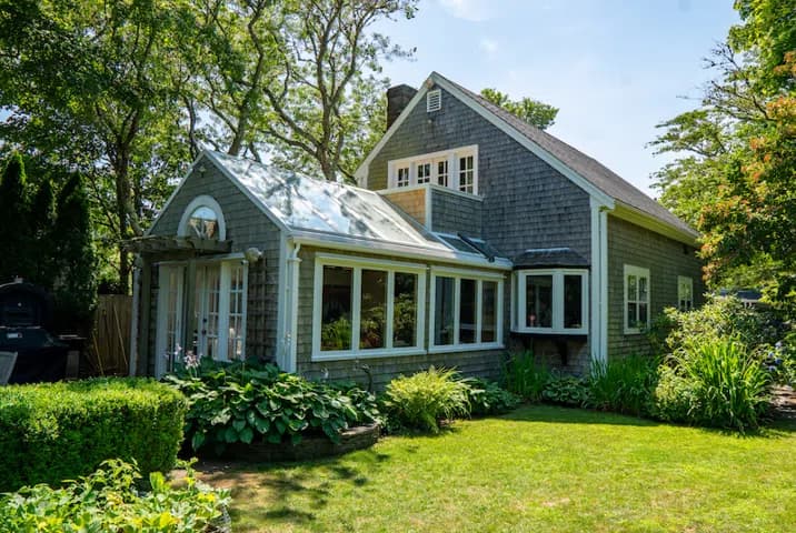 rental property in 71 North Liberty Street