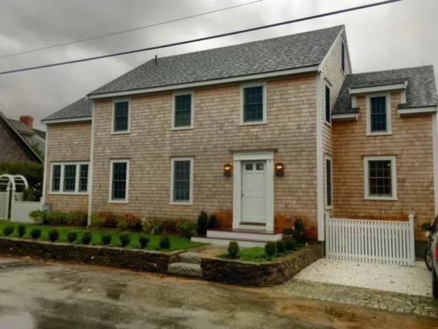 rental property in 8 Derrymore Road