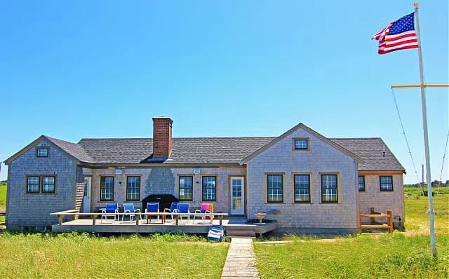 rental property in 85 Eel Point Road