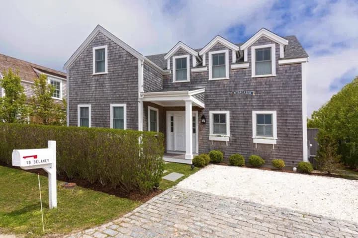 rental property in 19 Delaney Road