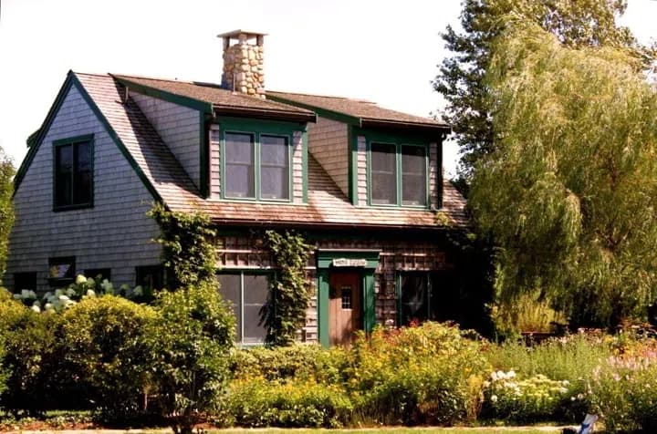 rental property in 56 Meadow View Drive