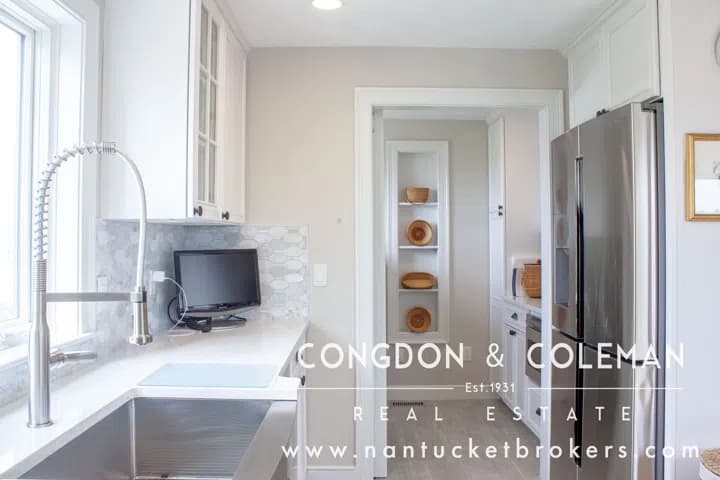 rental property in 4 Mattapoisett Avenue